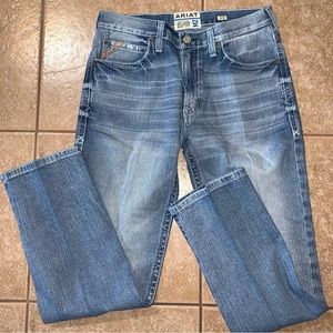 Ariat M2 Traditional Relaxed Boot Cut Jeans size 34/34